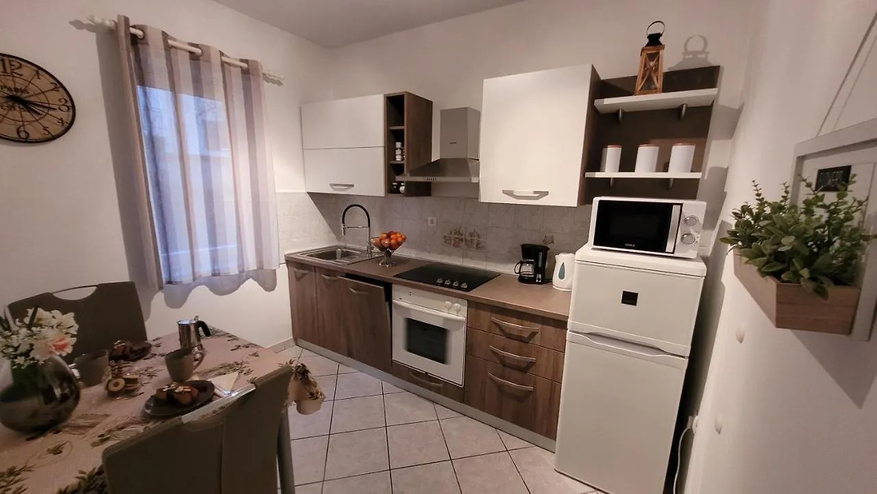 Lily Apartment Krk Town 0*,